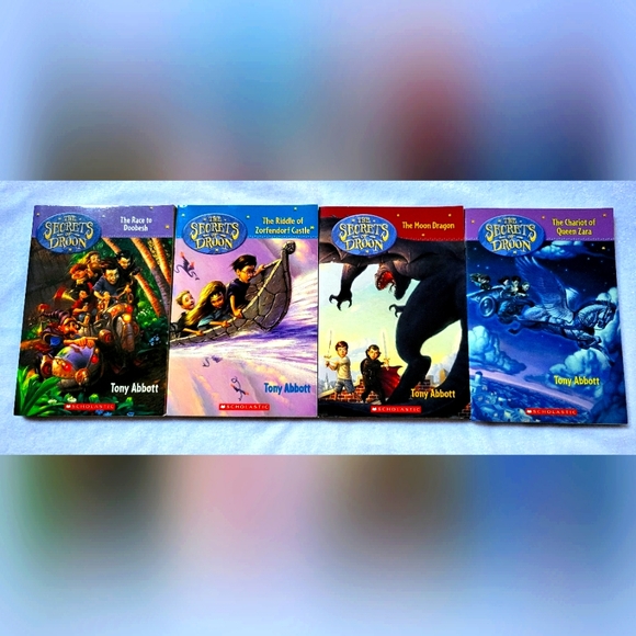 The Secrets of Droon /Series 24, 25, 26, 27 Kids Paperback Novels by Tony Abbott - Picture 1 of 2
